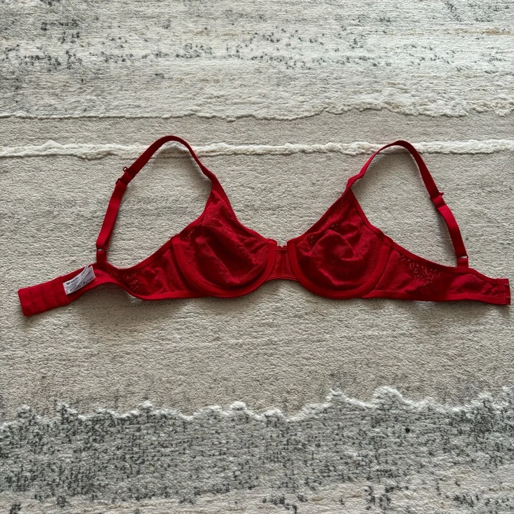 Like 🆕 Wacoal sheer sexy lacy floral bra